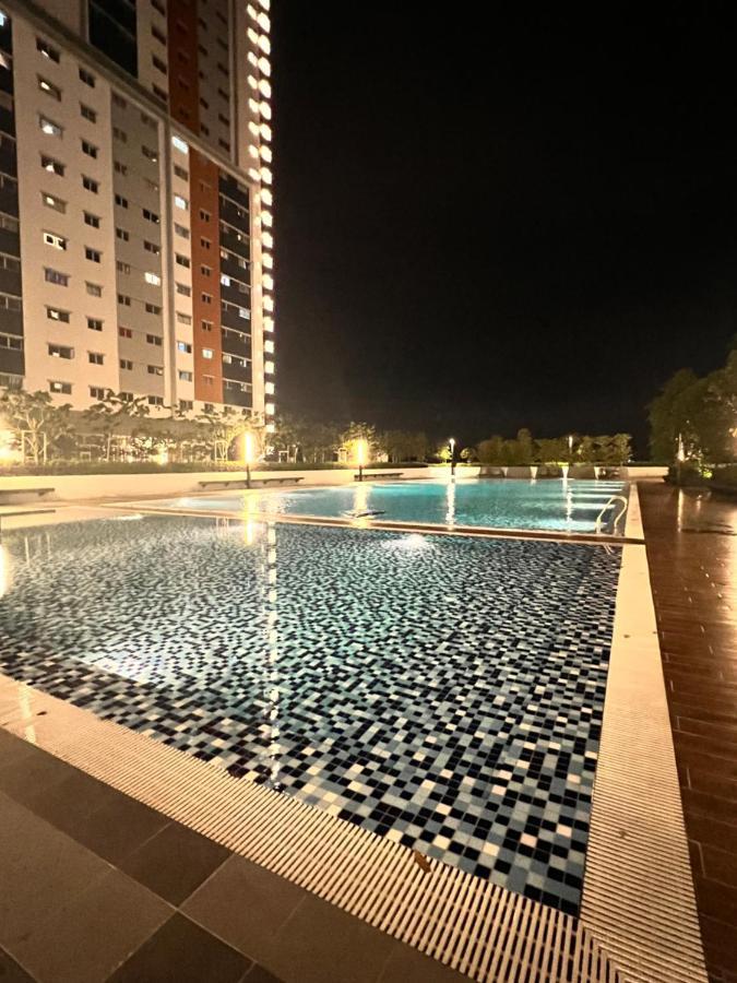 High Flyer Klia At Alanis Residence Kota Warisan Szepang Kültér fotó